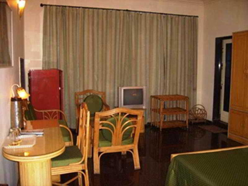 The Cottage Mumbai Exterior photo